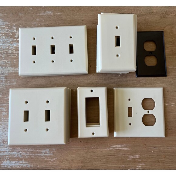 44 pc Light Almond SwitchPlates Bundle GFCI Triple Double Single & Combo Lot - Picture 1 of 2